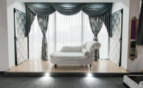 Отель Hotel Jolie Apartments  Галаци